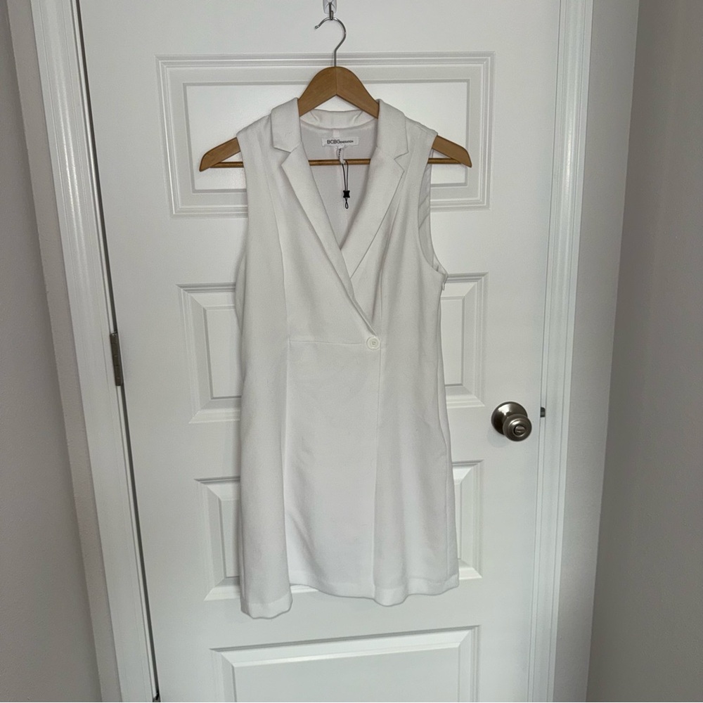 BCBGeneration White Sleeveless Mini Dress